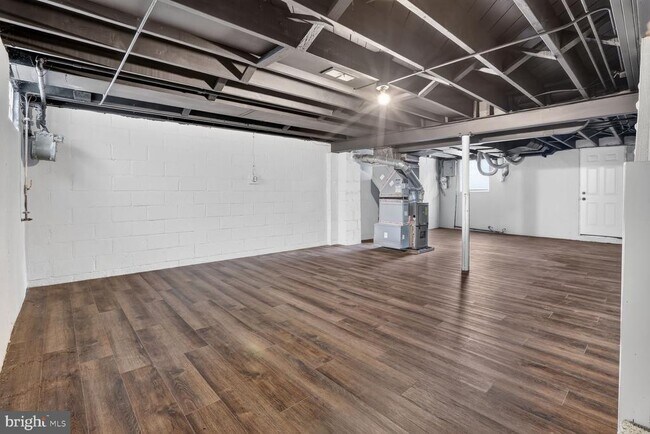 Building Photo - 1260 Cedarcroft Rd