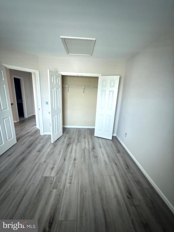 Building Photo - 113 Blackford Dr