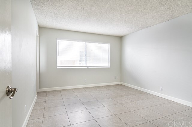 Building Photo - 423 Avenue G