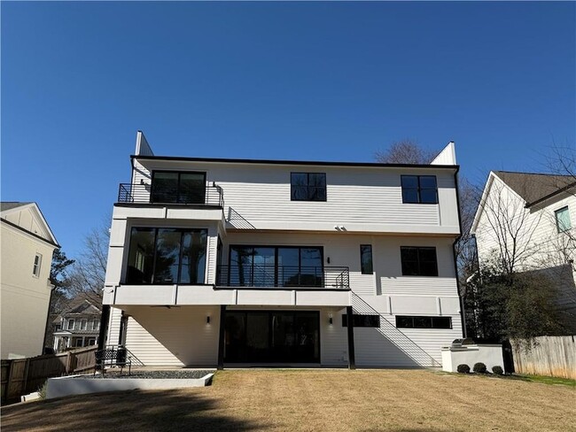 Building Photo - 2385 Nesbitt Dr NE