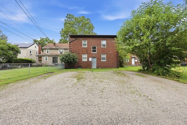 Building Photo - 1048 BERKELEY Rd