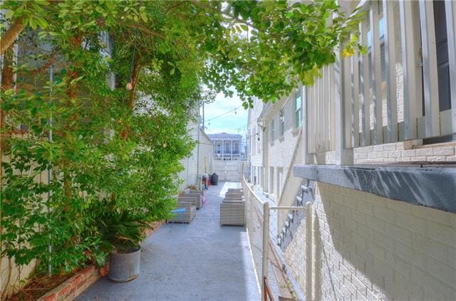 Building Photo - 919 Jackson Ave