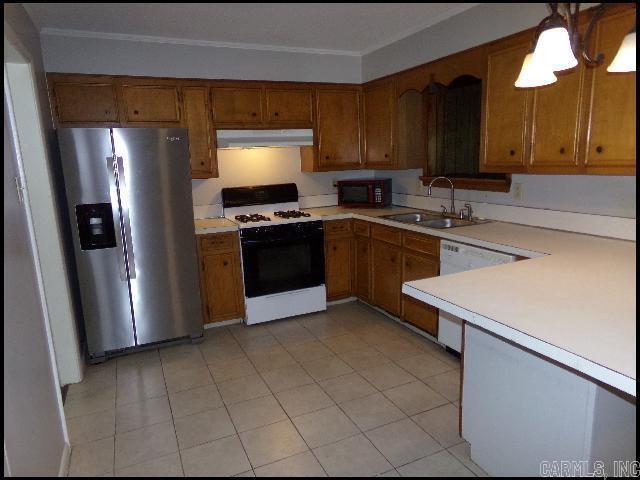 Building Photo - 5813 La Mirado Dr
