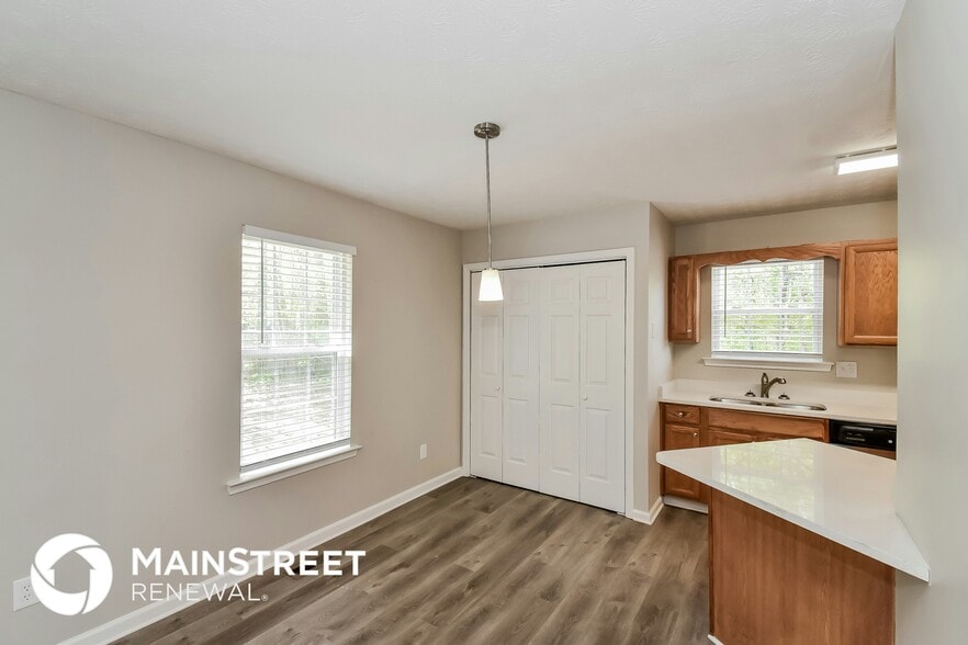 Building Photo - 273 Lenox Ct