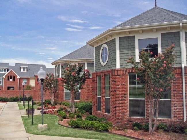 Building Photo - 2560 Tower Ridge Dr