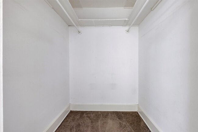 Building Photo - 4322 Avenue R 1/2