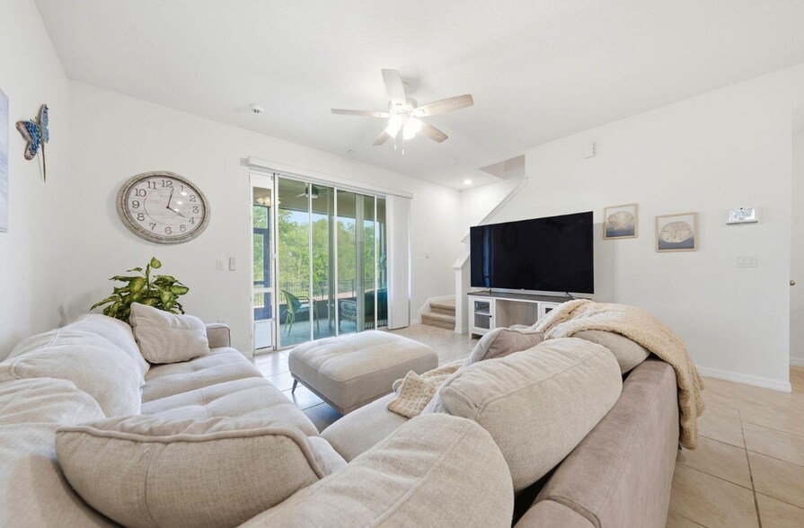 Building Photo - 986 Lido Dr