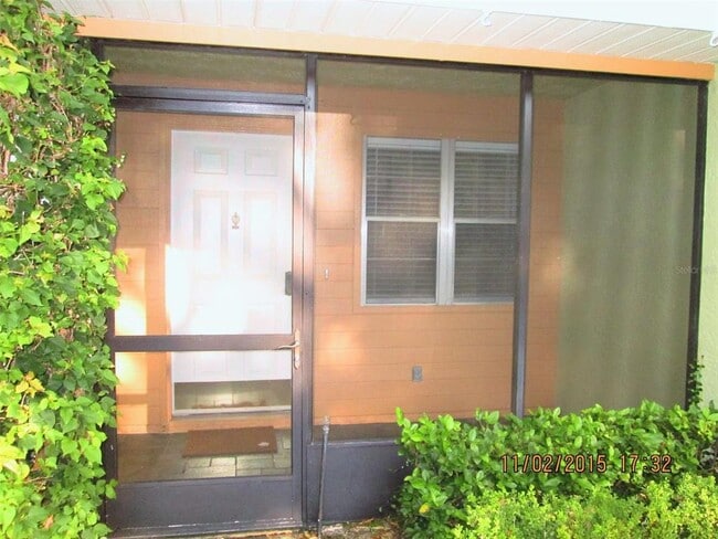 Building Photo - 2833 Orange Tree Cir N