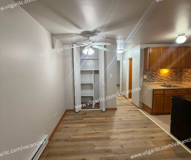 Building Photo - 8841 Schneider Ave