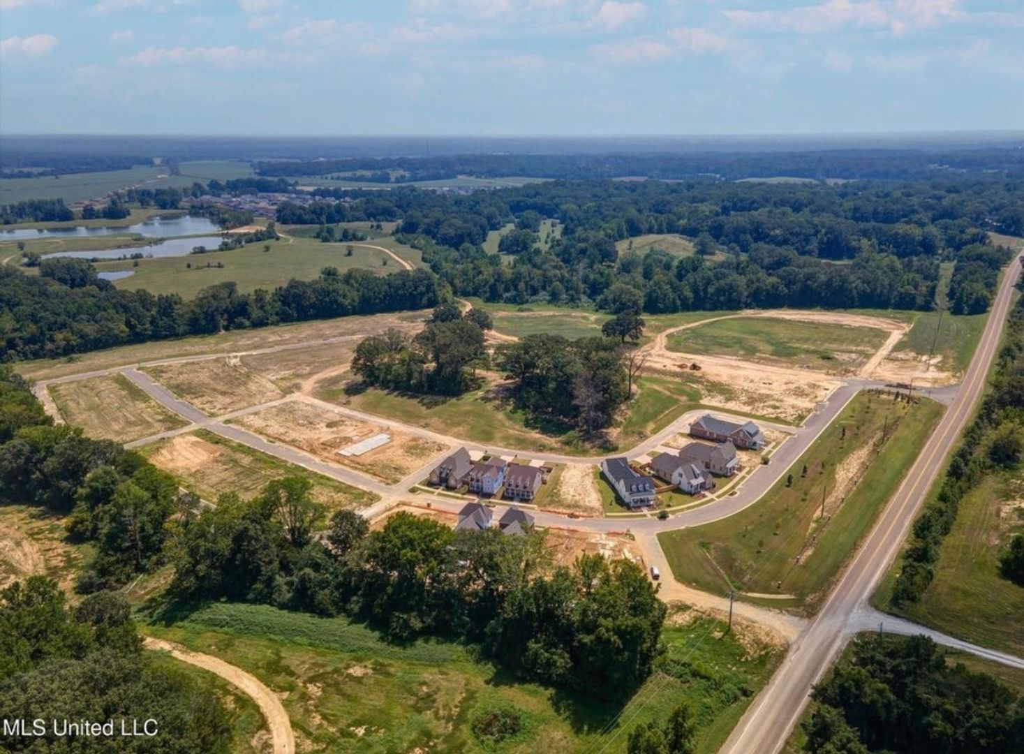 Building Photo - 2534 AC Freeman Dr W