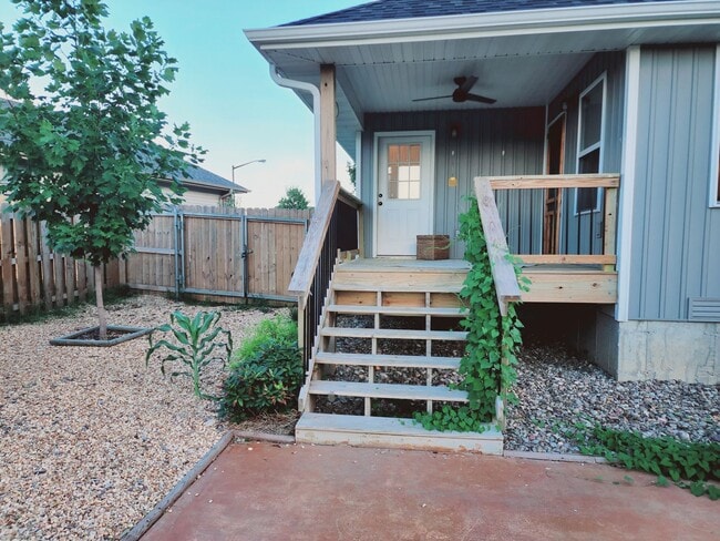 Building Photo - Pre-Leasing: Liberty Place Subdivision - R...