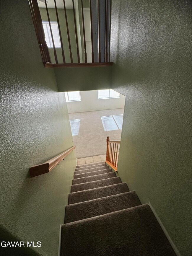 Building Photo - 39333 Bastille Ln