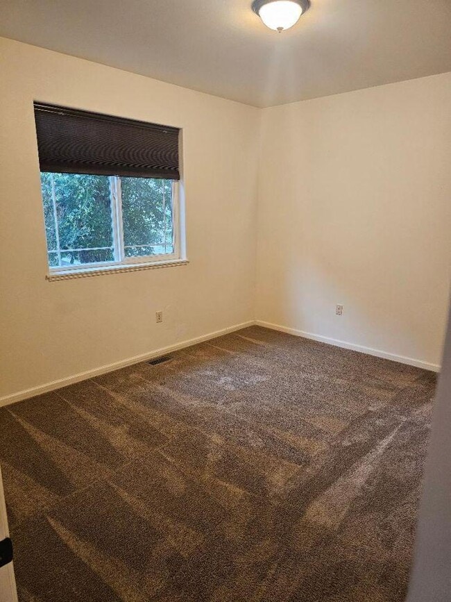 Building Photo - 3 bedroom in Billings MT 59101
