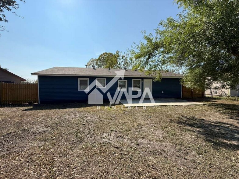 Building Photo - 7119 Westlyn Dr