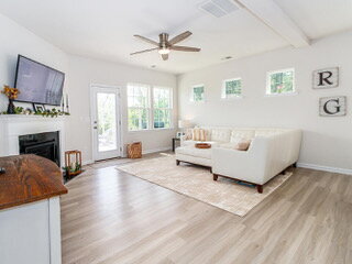 Building Photo - 4268 Coachwhip Ave