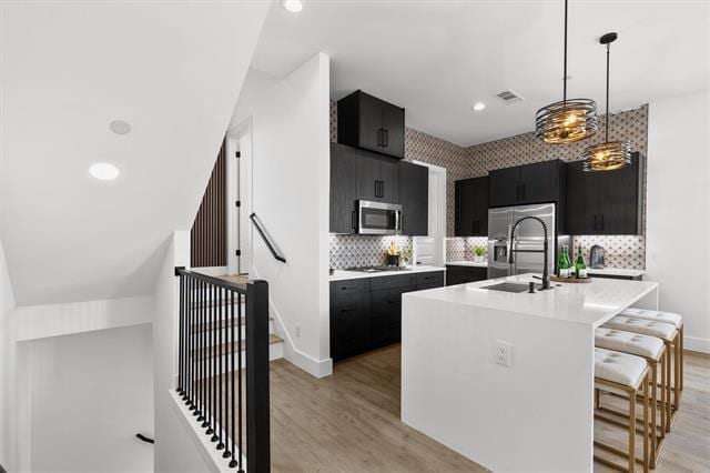 Building Photo - 727 W 10th St