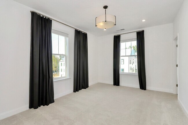 Building Photo - Stunning New Construction Townhome for Rent in Ballantyne