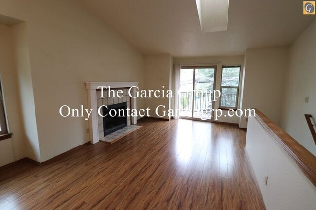 Building Photo - 5902 SW Karla Ct