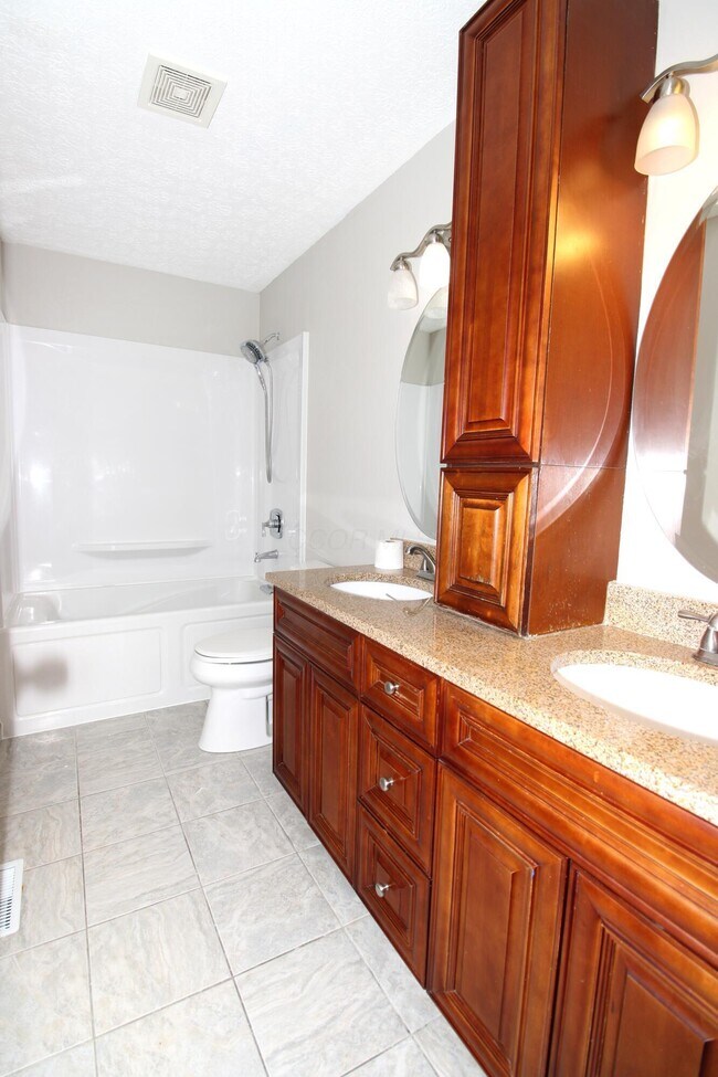 Building Photo - 2515 Pressman Dr