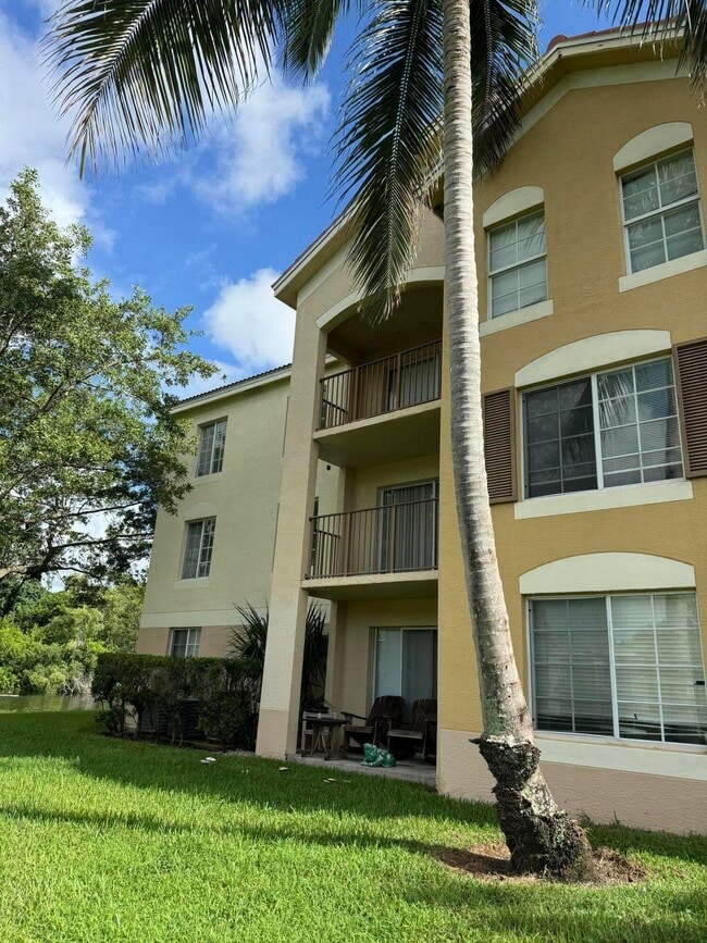 Building Photo - 4151 San Marino Blvd