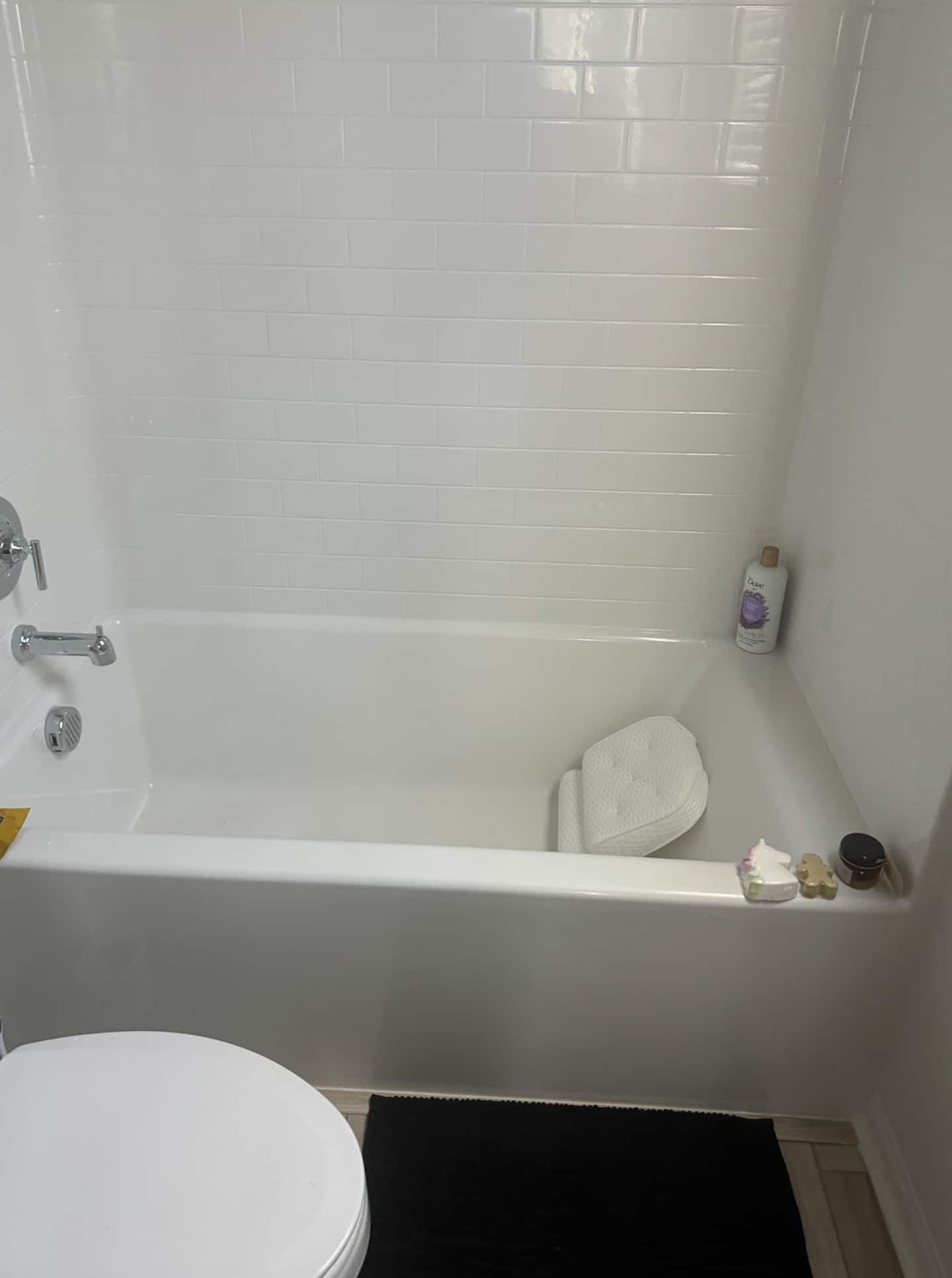 Building Photo - 211 N Vincent Ave