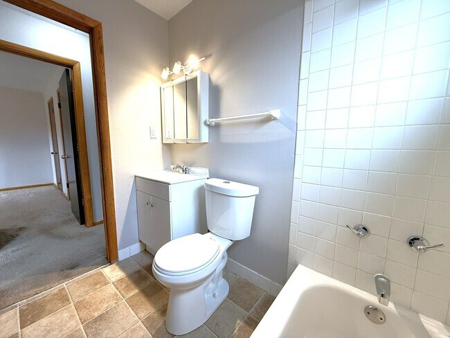 Building Photo - 11049 W Hampton Ave