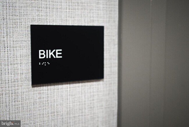 Building Photo - 1208 M St NW