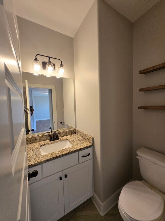 Building Photo - Modern and Spacious 4 bedroom home in Olive Branch for Lease