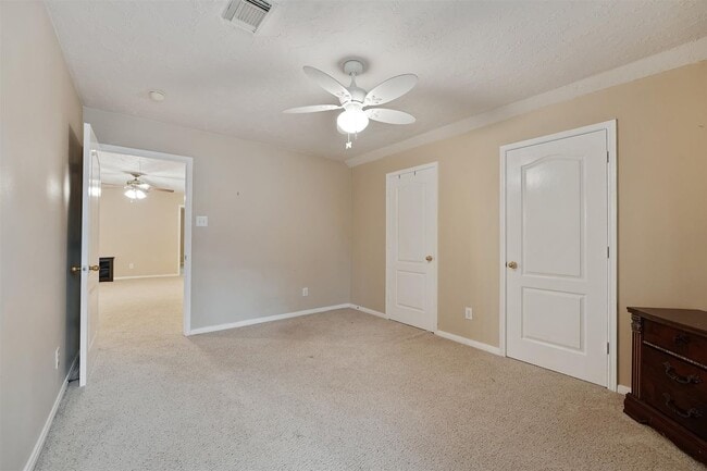 Building Photo - 4426 Park Bend Dr