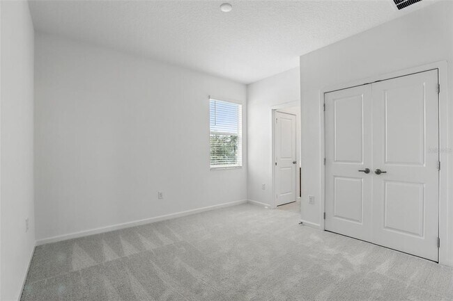 Building Photo - 251 Ballo Dr