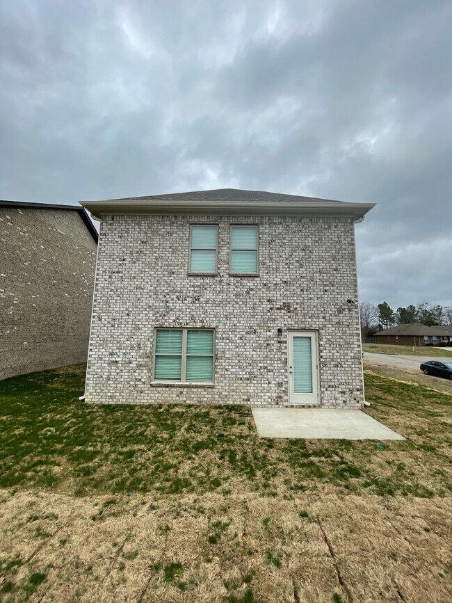 Building Photo - Home for Rent in Calera, AL!!! Available to View Now!!!