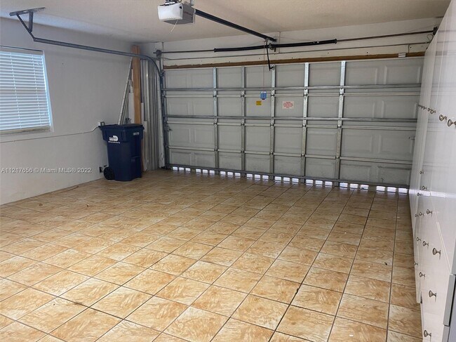 Building Photo - 15327 SW 55th Ter