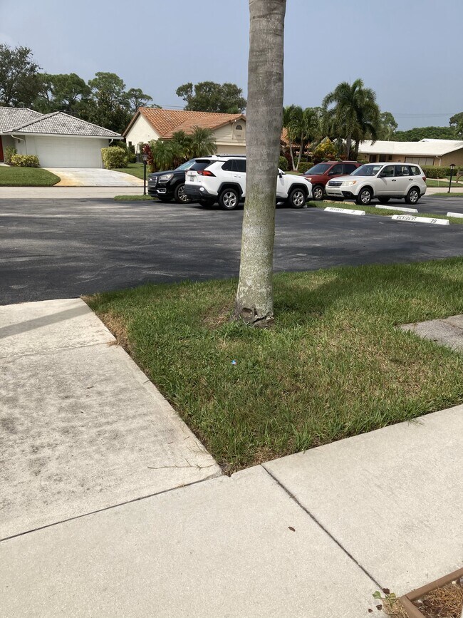 Building Photo - 1800 SE Saint Lucie Blvd