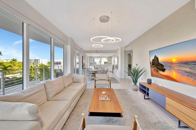 Building Photo - 612 Bayshore Dr