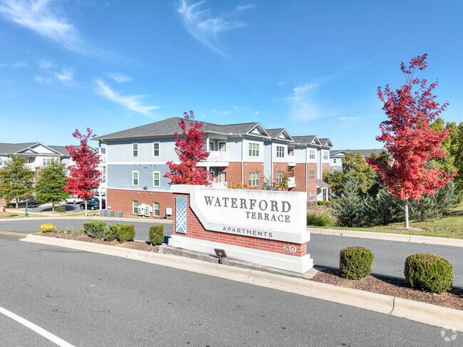 Building Photo - Waterford Terrace