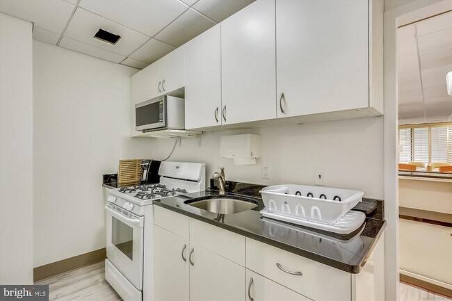 Building Photo - 4242 East-West Highway Unit 420