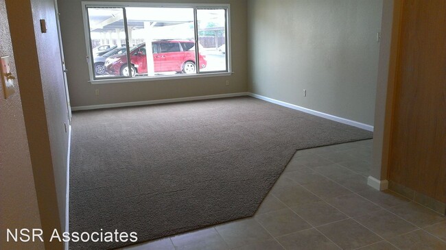 Building Photo - 1405 Stonewood Ave