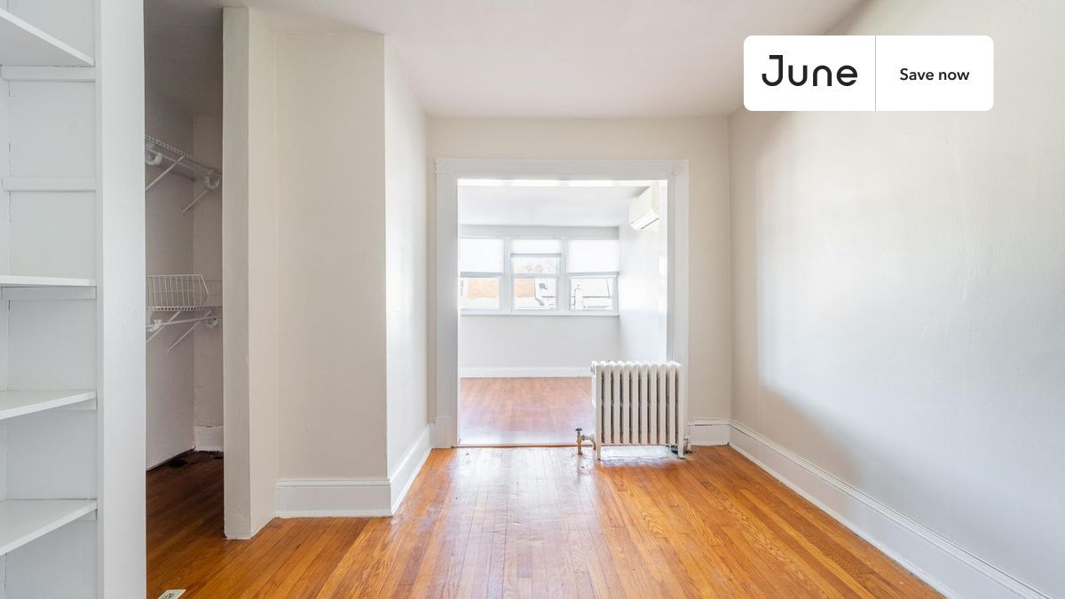 Building Photo - 1443 Parkwood Pl NW