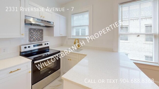 Building Photo - 2331 Riverside Ave