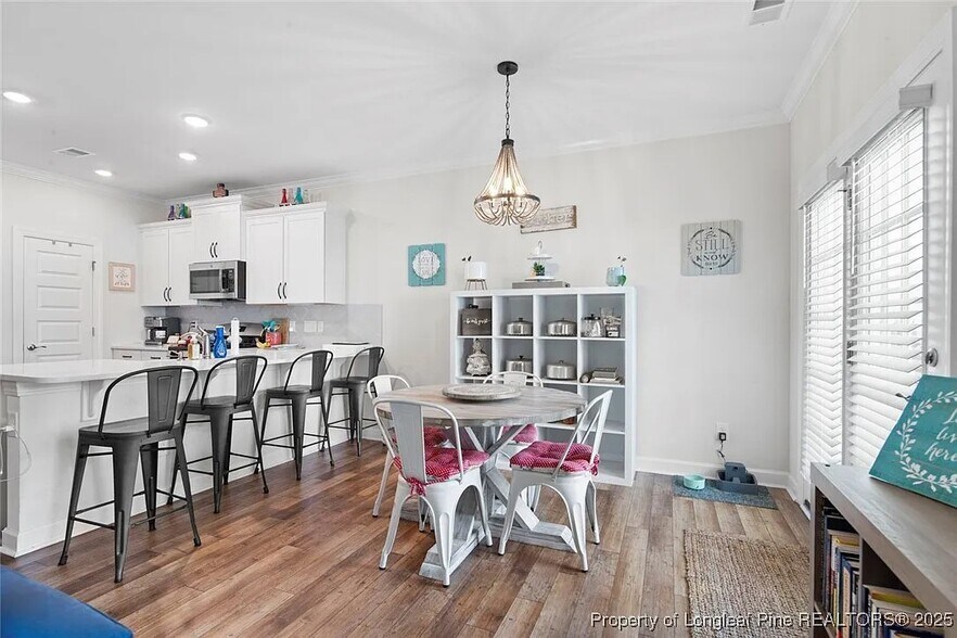 Building Photo - 213 White Stone Pl