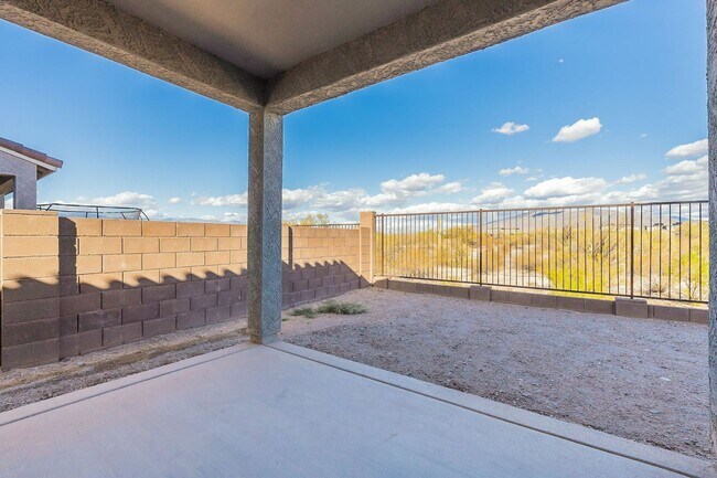 Building Photo - Pending/ Rented - New Mattamy Home!