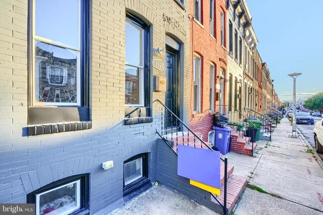 Building Photo - 1127 Sargeant St