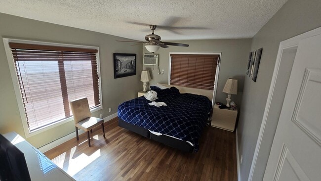 Building Photo - 231 NE 20th Ave