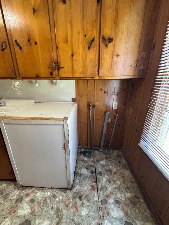 Building Photo - 3/1 House in Shannon Village $1050
