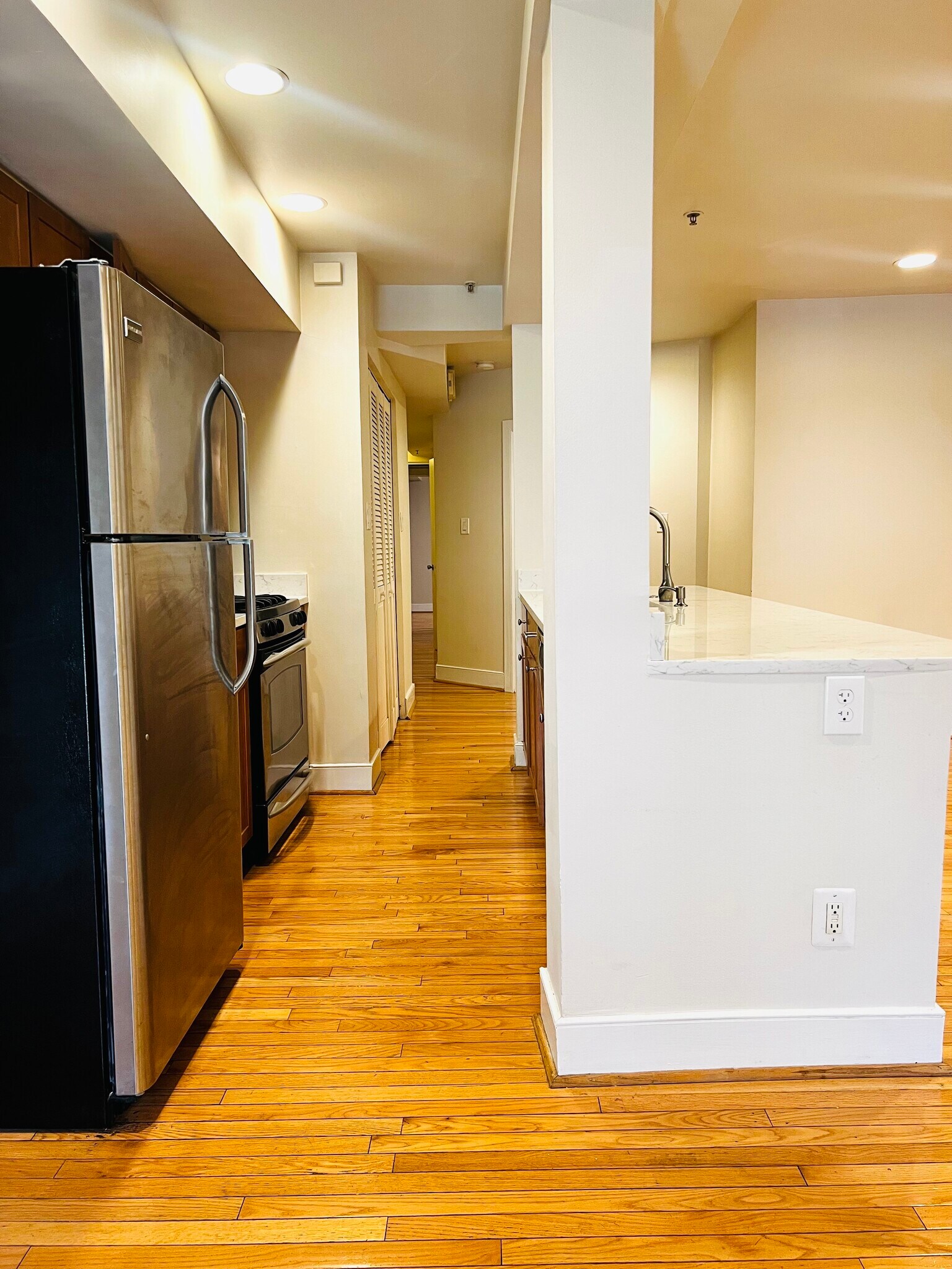 Building Photo - 1305 Clifton St NW