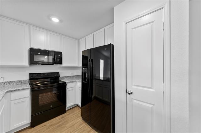Building Photo - 5835 Rock Maple Dr