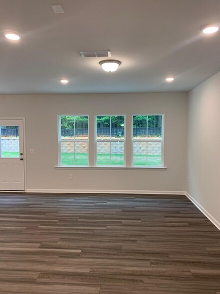 Building Photo - 273 Broomside Ave