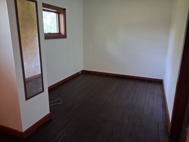 Building Photo - 4 bedroom home in Galien, MI