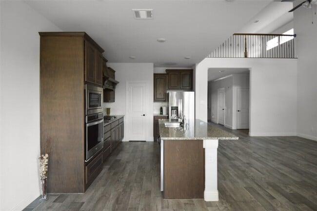 Building Photo - 10921 Aransas Pass Pl