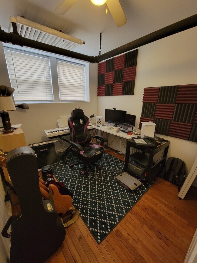 Building Photo - 519 W Deming Pl